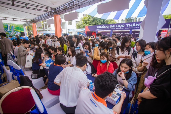 Phenikaa University in Open Day 2021 in Hanoi